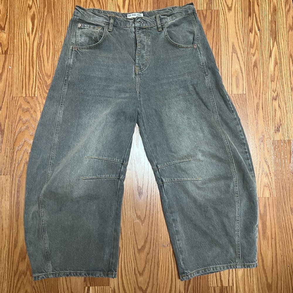Free people barrel jeans short style